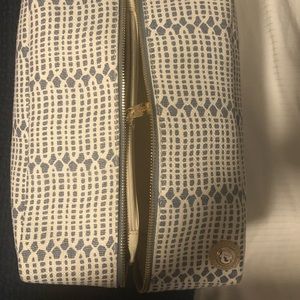 Women’s golf shoe bag. Excellent used condition